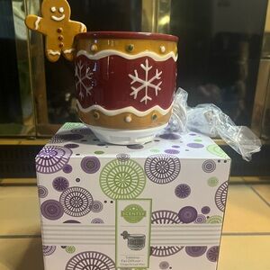 Scentsy Red and Gold Gingerbread Scentsy Mini Fan Diffuser For Pods